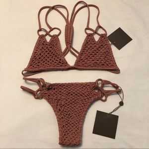 SOLD - Acacia Lipstick Crochet Set (M)